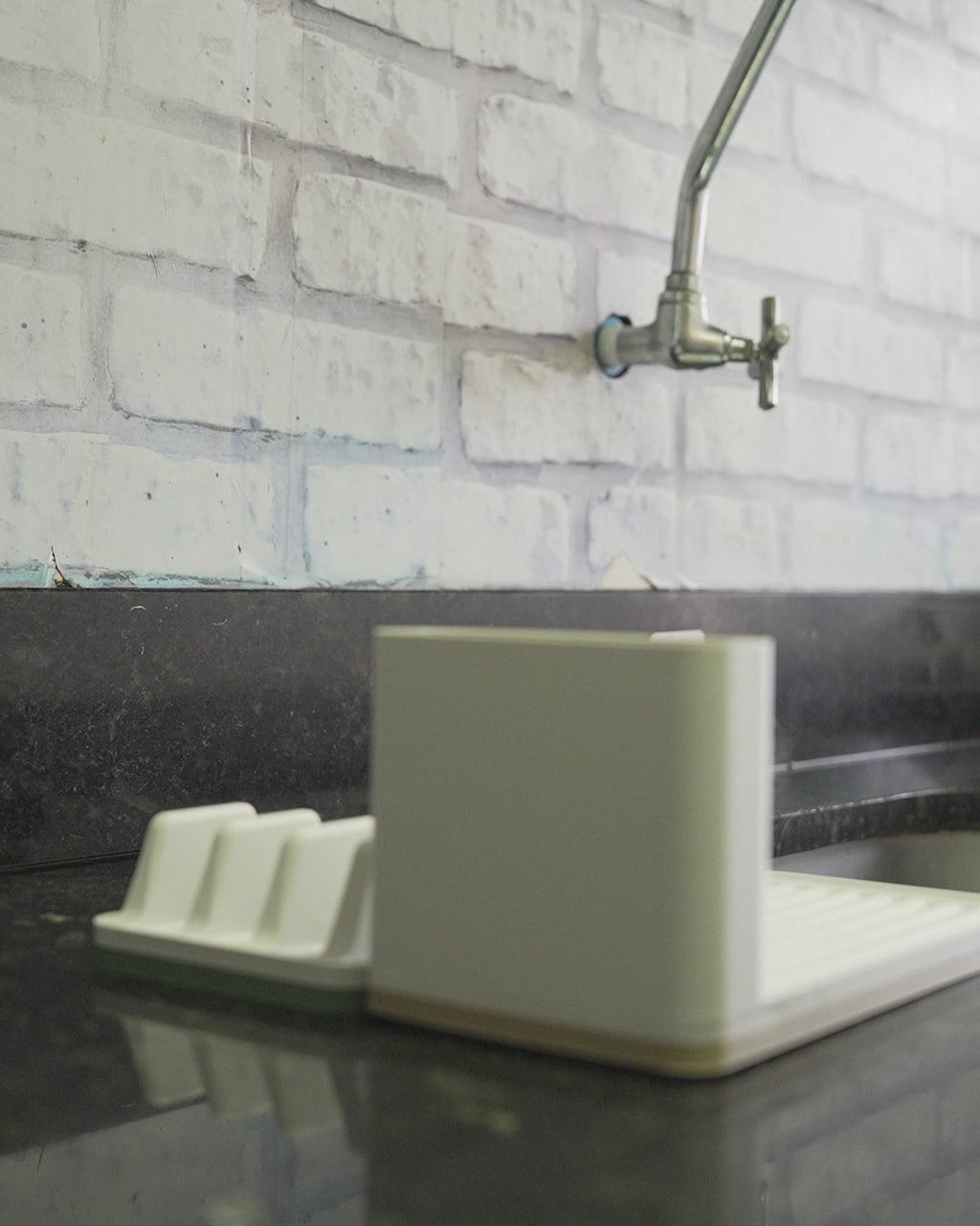 Compact Dish Drying Organizer
